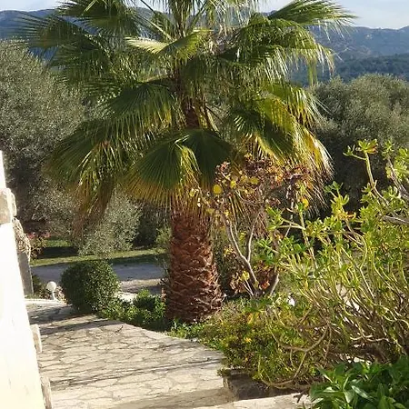 Guest house Mon Coin De Provence Petit-dejeuner Offert Roquevaire